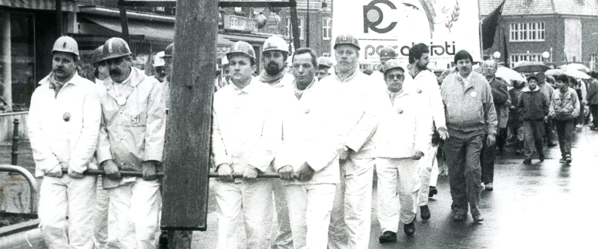 1989 Kreuzweg der Arbeit